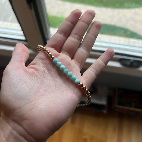 Hazel Boutique mint stone bracelet - Picture 2 of 4